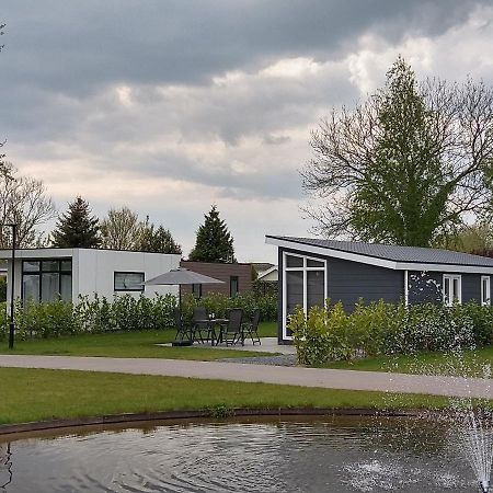 Lathumlodge Met Parkvoorzieningen Экстерьер фото