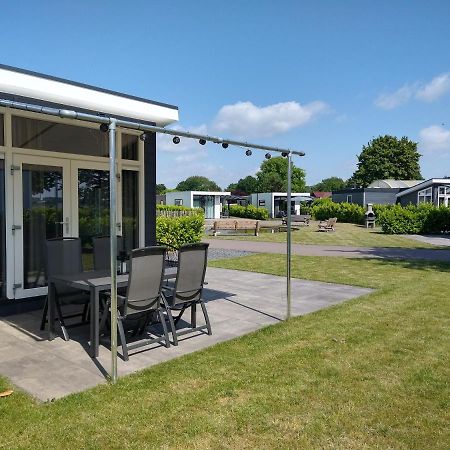Lathumlodge Met Parkvoorzieningen Экстерьер фото