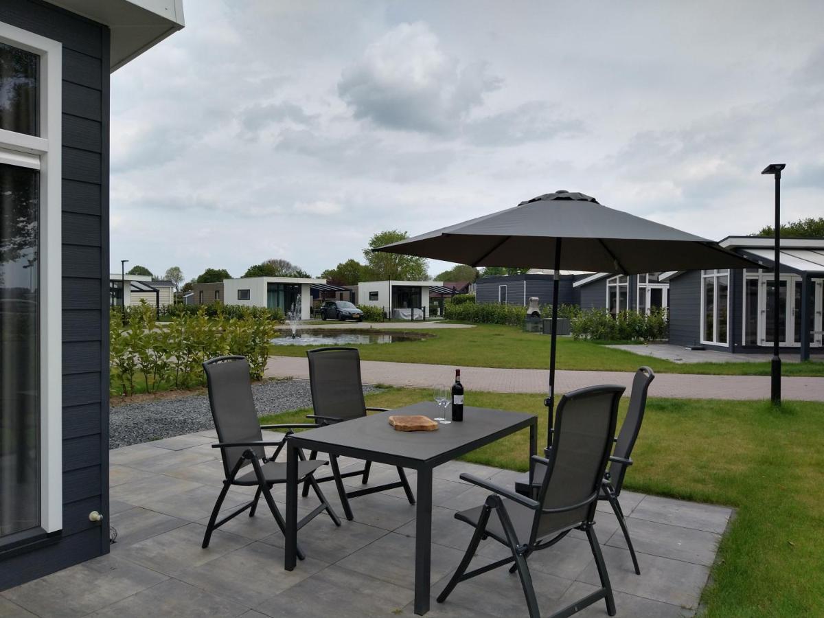 Lathumlodge Met Parkvoorzieningen Экстерьер фото